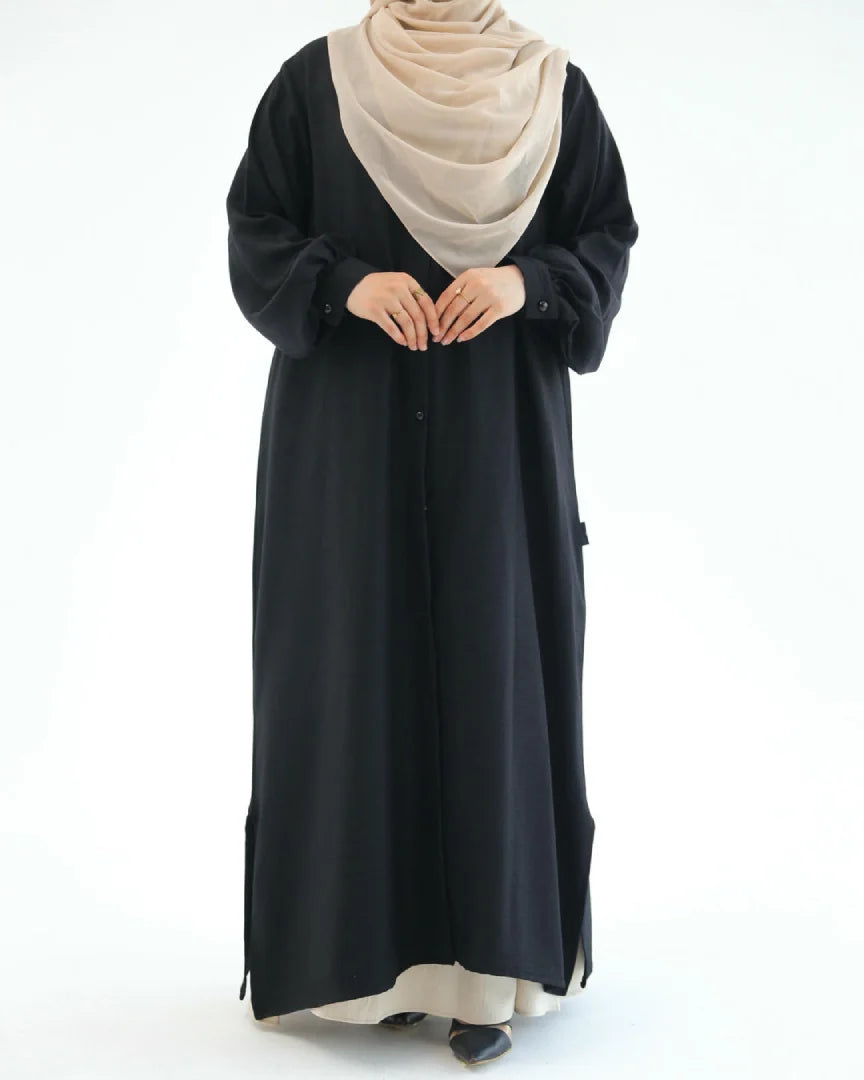 أسود