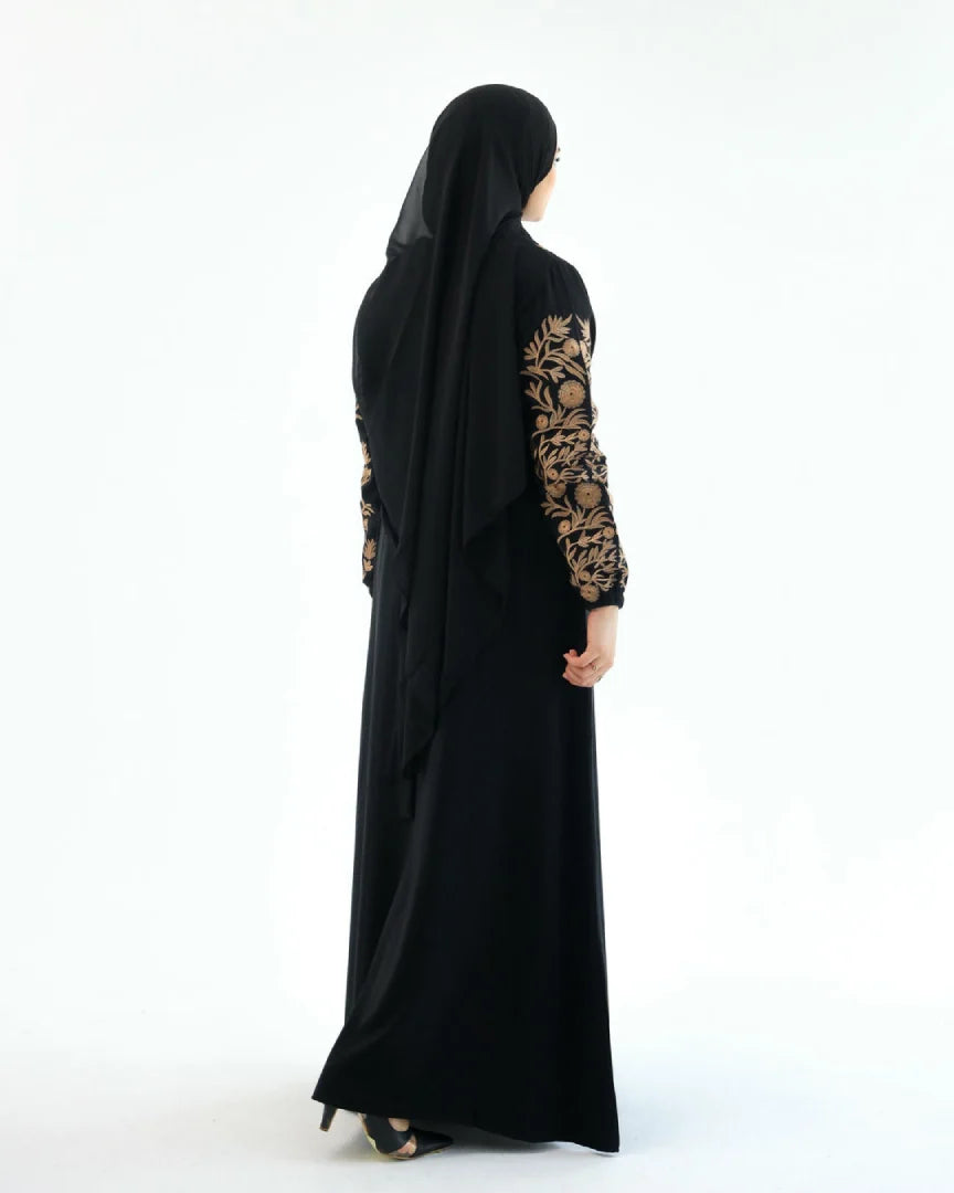 أسود