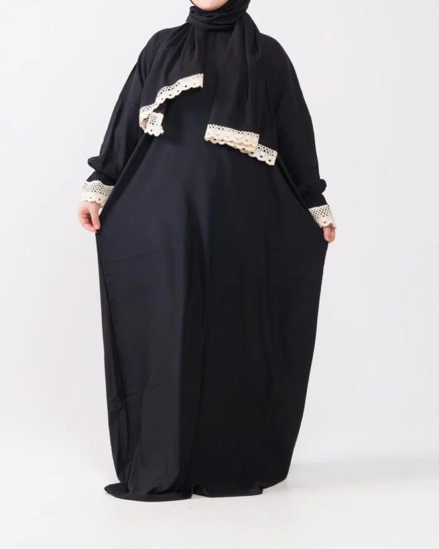 أسود